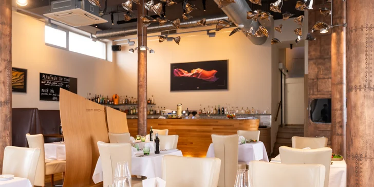 3chodové menu s rumpsteakem a aperolem ve špičkové restauraci Noem Arch