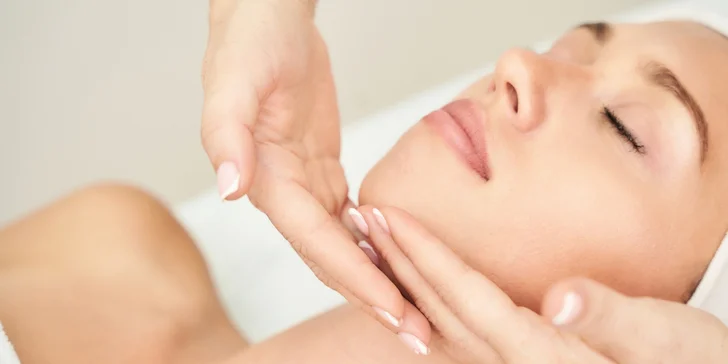 Masáž dle výběru: maderoterapie, ruční lymfatická, relaxační masáž a lifting obličeje