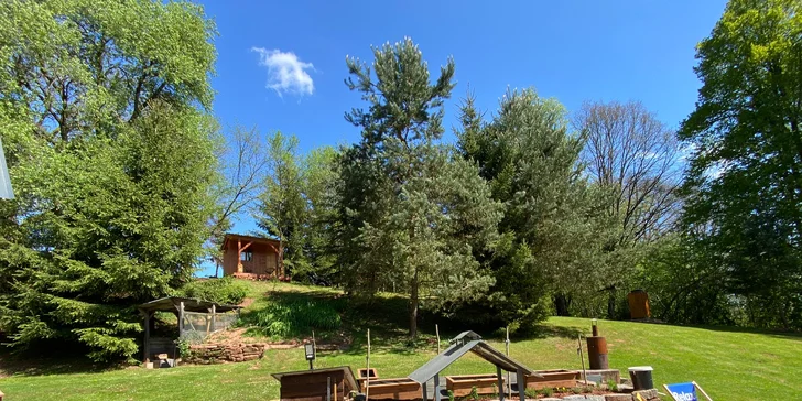 Tiny House s výhledem do krajiny Podkrkonoší i s možností využití koupacího sudu