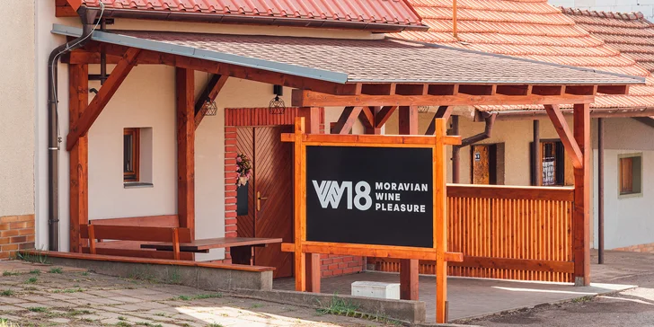 Pobyt ve vinařství ve Velkých Bílovicích i degustace vín: apartmán nebo celý penzion až pro 8 osob
