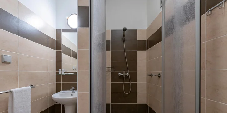 Wellness dovolená v Harrachově: snídaně, neomezený vstup do bazénu i relax v sauně