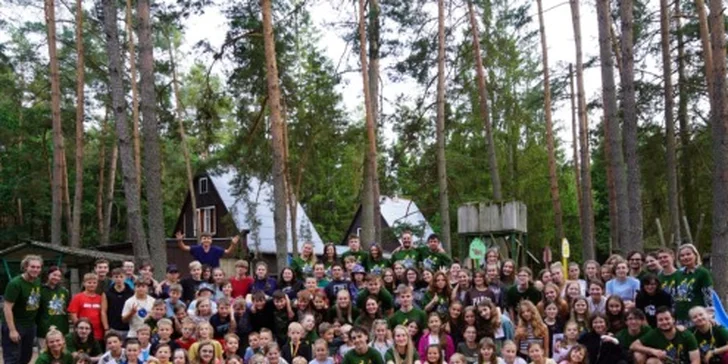 Klasický, rybářský nebo zaklínačský tábor: pro děti od 7 do 17 let, krásný areál v lese u Nežárky