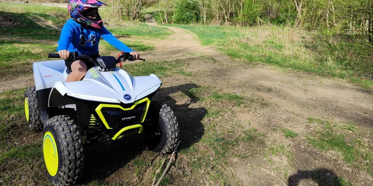 Zapůjčení čtyřkolky do terénu i města: na 60 min. i celý víkend