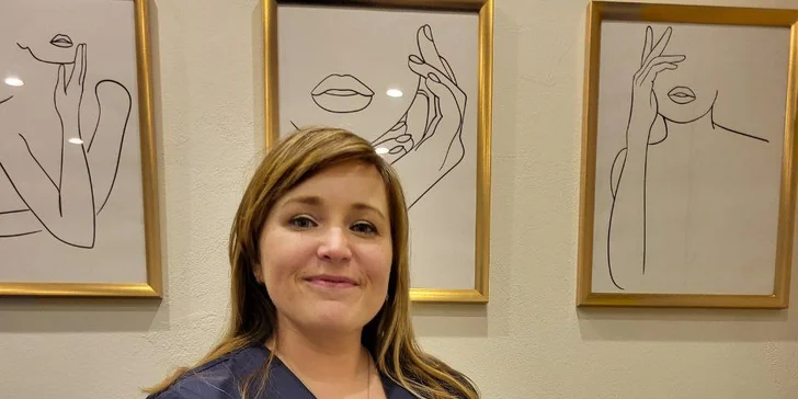 Švýcarská fytopedikúra s možností lakování a masáží nohou