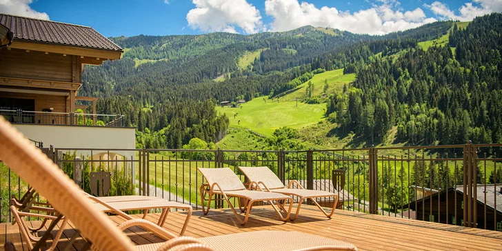 Údolí Gastein: hotel v 1000 m n. m., bohatě vybavený wellness, polopenze a půjčení kol