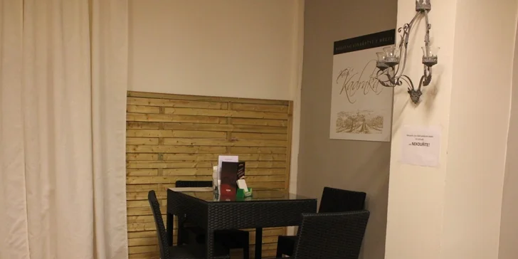 Víkendových 800g kuřecích křidýlek pro 2 osoby