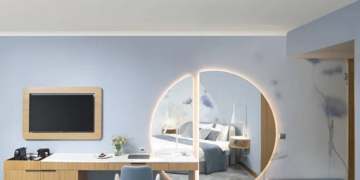 5* luxus v Sárváru: neomezený wellness a 22 bazénů, pokoj s terasou a božská gastronomie