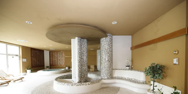 4* hotel s polopenzí, snídaní či all inclusive a neomezeným wellness, v létě i bazén