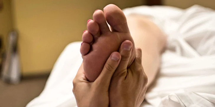 Ajurvédské masáže pro ženy: darujte jednotlivé masáže nebo permanentku