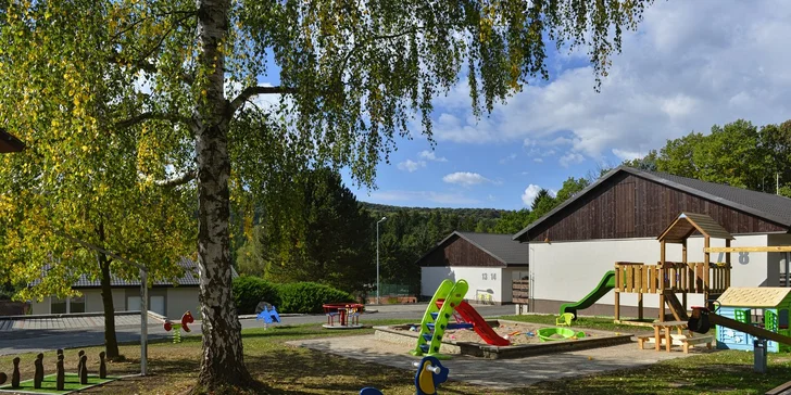 Železné hory: 4* hotel s neomezeným wellness, bazénem a polopenzí, jen 6 km od Seče