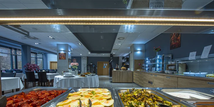 Hotel Alexander**** v lázních Bardejov: nabitý pobyt s plnou penzí, procedurami a neomezeným wellness