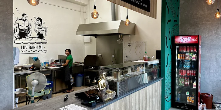 Bánh Mì bagety pro 1 nebo 2 osoby: na výběr s kuřecím nebo vepřovým masem či vegetariánské