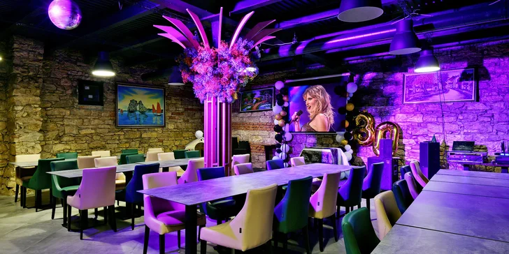 Pronájem prostor v asijské restauraci na Andělu až pro 50 osob: karaoke, plátno, dětský koutek i hry