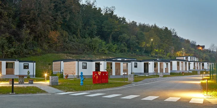 Chorvatské termály Jezerčica: mobilní domky pro 6 osob a vstupy do aquaparku s 8 bazény