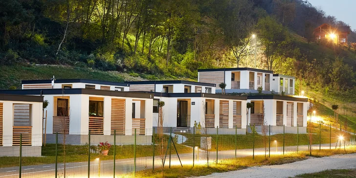 Chorvatské termály Jezerčica: mobilní domky pro 6 osob a vstupy do aquaparku s 8 bazény