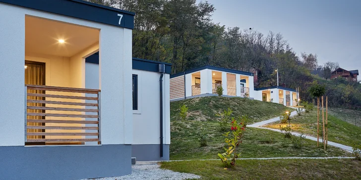 Chorvatské termály Jezerčica: mobilní domky pro 6 osob a vstupy do aquaparku s 8 bazény