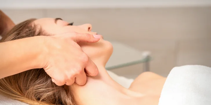 Masáž dle výběru: maderoterapie, ruční lymfatická, relaxační masáž a lifting obličeje