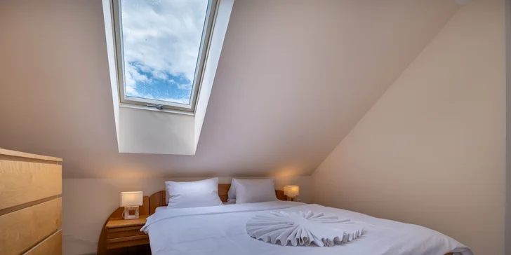 Rodinný pobyt v apartmánovém domě v Bešeňové: altán, gril, dětské hřiště i aquapark Bešeňová na dosah