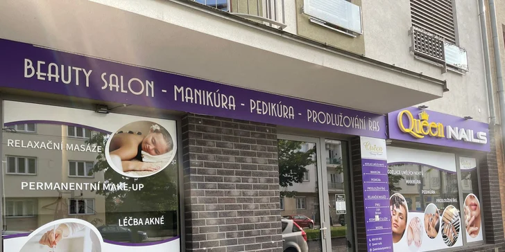 Procedura s bylinným mytím a napářkou vlasů vč. masáže a kosmetického ošetření pleti