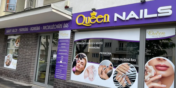 Procedura s bylinným mytím a napářkou vlasů vč. masáže a kosmetického ošetření pleti