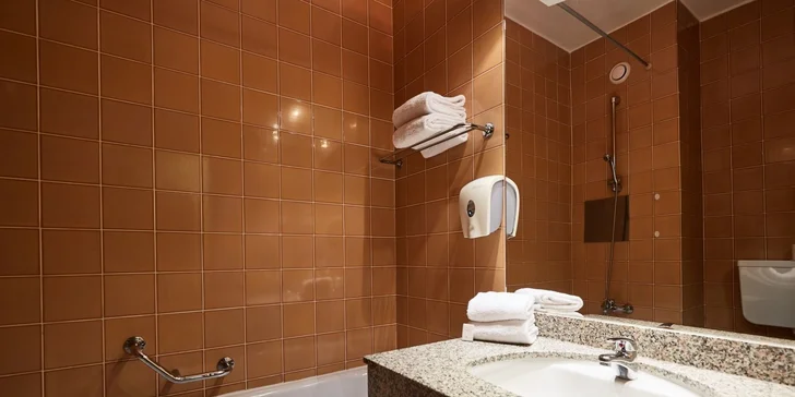 Relaxační pobyt v Šoproni: polopenze, neomezeně wellness s bazénem, saunou i vířivkou
