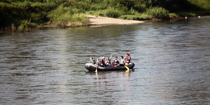Zapůjčení raftu včetně vybavení pro 9 osob na celý den
