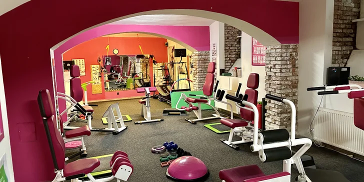 Dámské fitness AURA Fit: permanentky na 3–10 vstupů, stroje na míru ženám i revoluční BetterBelly a BetterLegs