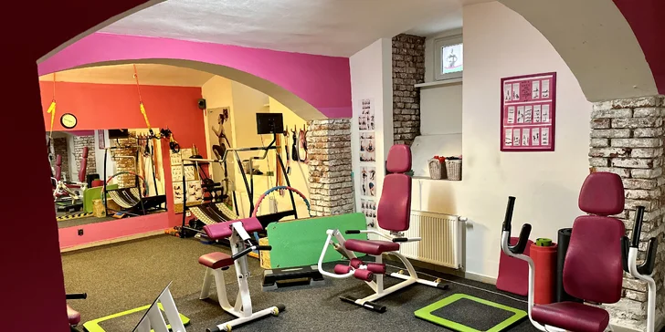 Dámské fitness AURA Fit: permanentky na 3–10 vstupů, stroje na míru ženám i revoluční BetterBelly a BetterLegs