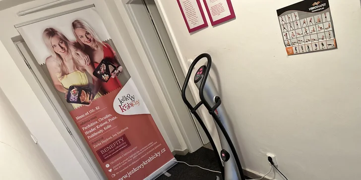 Dámské fitness AURA Fit: permanentky na 3–10 vstupů, stroje na míru ženám i revoluční BetterBelly a BetterLegs