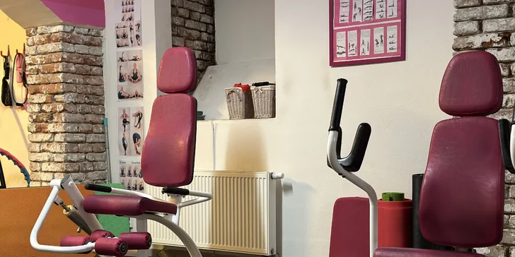 Dámské fitness AURA Fit: permanentky na 3–10 vstupů, stroje na míru ženám i revoluční BetterBelly a BetterLegs