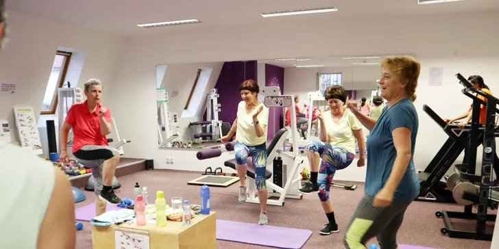 Fitness Contours pro ženy: měsíční nebo tříměsíční neomezená permanentka