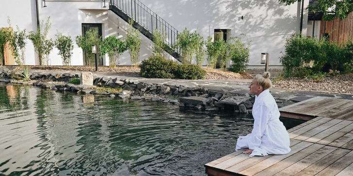 Glampingové stany s vlastní terasou v oblíbeném wellness resortu