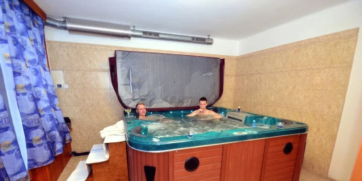 Aktivní odpočinek na Lipně s polopenzí a wellness