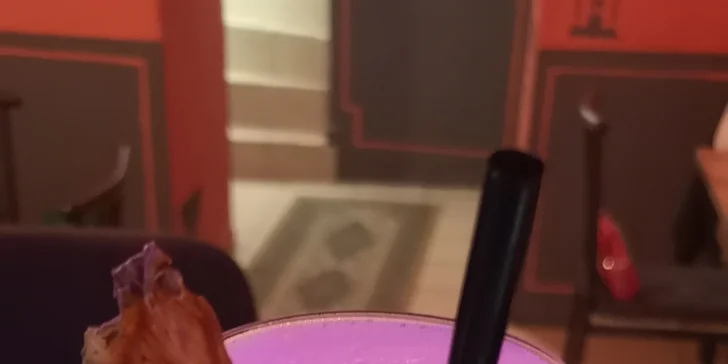 2 libovolné drinky dle výběru i vodní dýmka se světlým tabákem