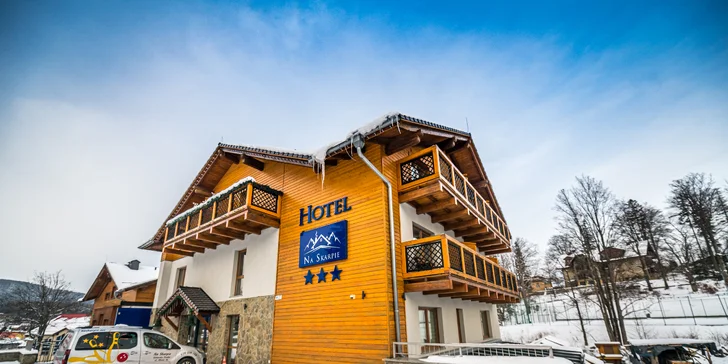 Pobyt ve Sklářské Porubě: snídaně i bowling či privátní wellness