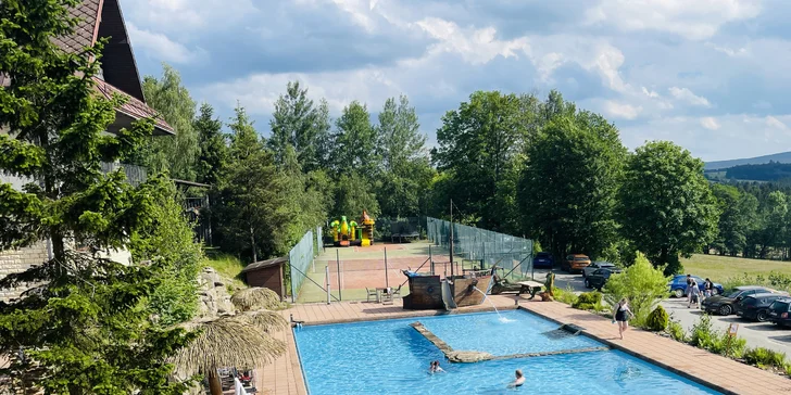 Pobyt v pohádkovém Podlesí: pokoj LUX, polopenze, bazén i wellness či sport
