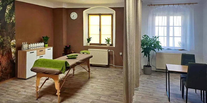 Královská i relaxační masáž lávovými kameny: 60 nebo 90 minut