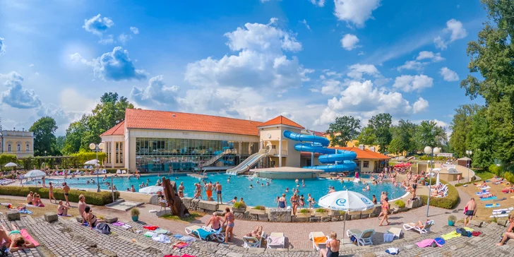 Františkovy Lázně: snídaně či polopenze, vstupy do Aquafora i procedury přímo v hotelu