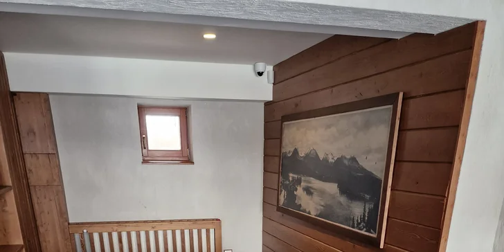 Tatranská Štrba: tiny house v areálu 4* hotelu, polopenze a wellness, děti do 11,9 let zdarma