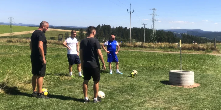 Vstup na fotbalgolf, minigolf i fotbalpool pro dva či celou rodinu na celý den
