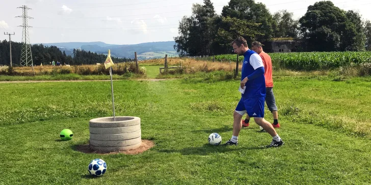 Vstup na fotbalgolf, minigolf i fotbalpool pro dva či celou rodinu na celý den