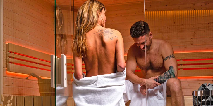 Privátní sauna, krásná relaxační zóna, drink a mísa ovoce pro 2 osoby