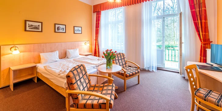 Františkovy Lázně: snídaně či polopenze, vstupy do Aquafora i procedury přímo v hotelu