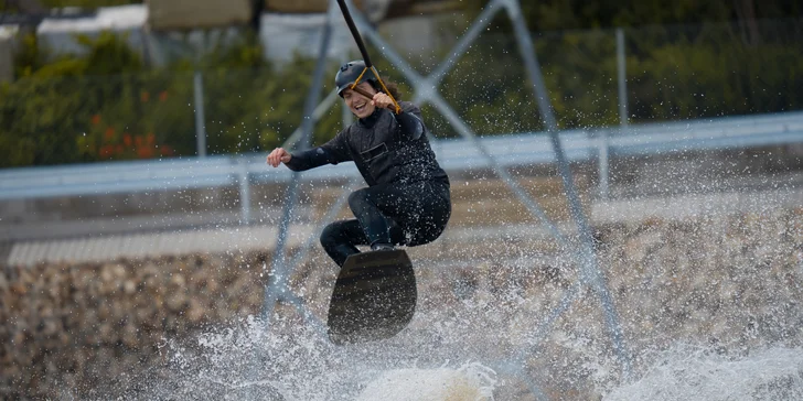 Pronájem celého vleku i půjčení wakeboardu až pro 4 osoby