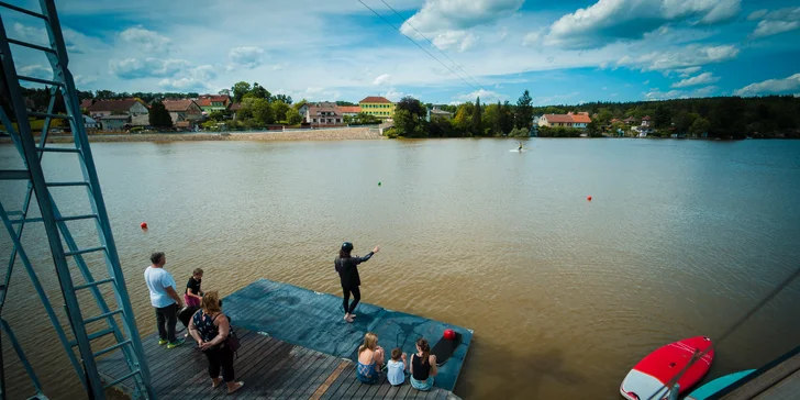 Pronájem celého vleku i půjčení wakeboardu až pro 4 osoby