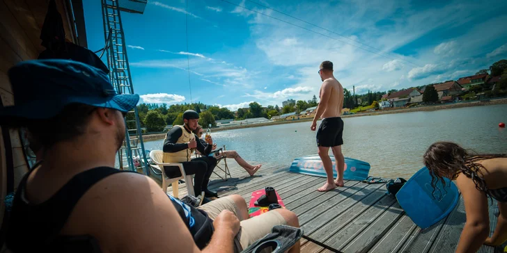 Pronájem celého vleku i půjčení wakeboardu až pro 4 osoby