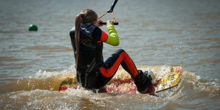 Pronájem celého vleku i půjčení wakeboardu až pro 4 osoby