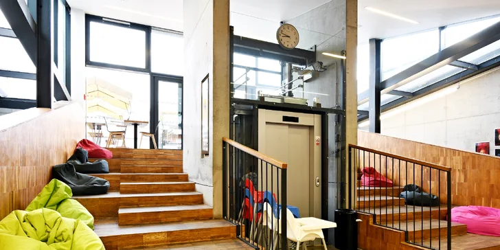 Kino nebo hodina badmintonu a brunch ve volnočasovém centru: pro 1 osobu, dvojici i rodinu