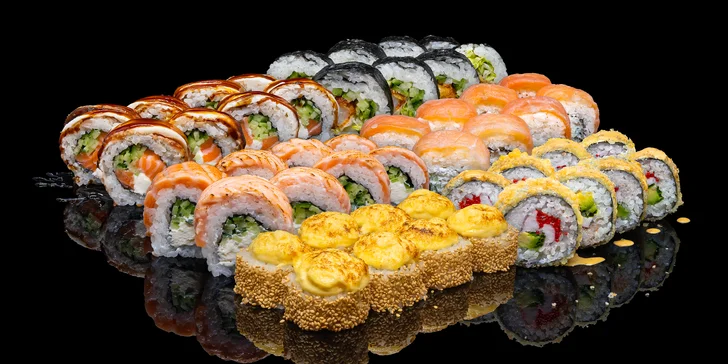 Degustační sushi set: 48 vymazlených rolek s lososem i úhořem v centru Prahy