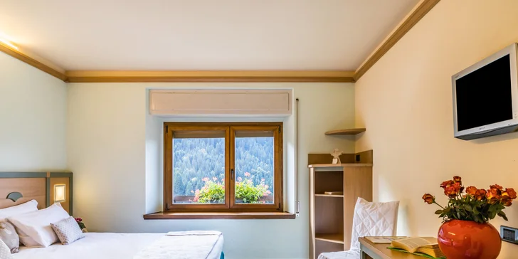 Lyžování i wellness v italských Alpách: hotel v obci Ravascletto, snídaně či polopenze i 28 km sjezdovek